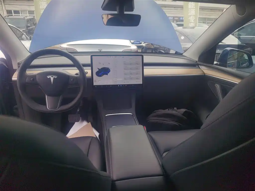 Model Y 2021 long-range all-wheel drive version 3D7 купить на сайте DeffCars