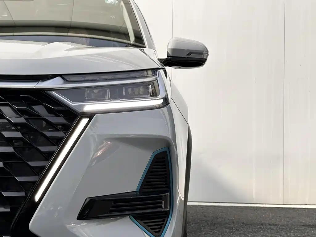Tiggo 8 PRO New Energy 2025 Champion Edition 1.5T 100km Premium Type купить на сайте DeffCars
