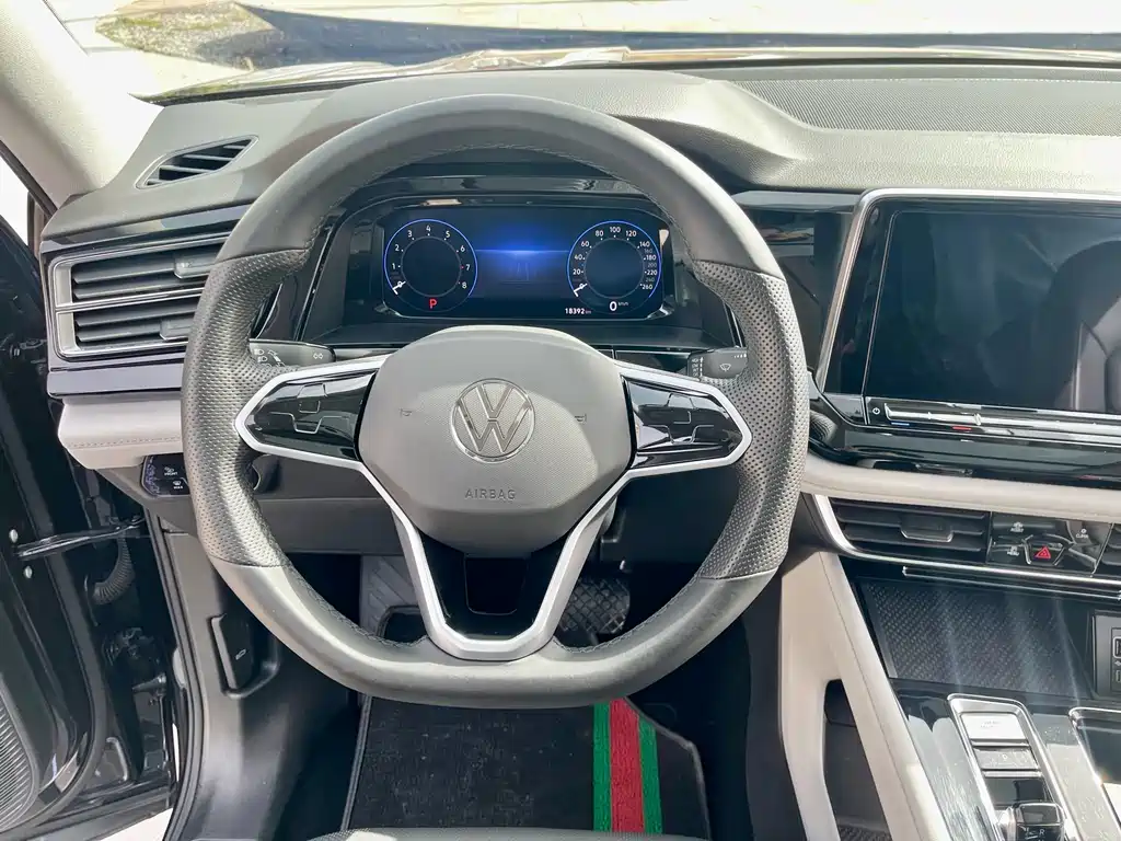 Touron 2024 380TSI four-wheel drive luxury version купить на сайте DeffCars