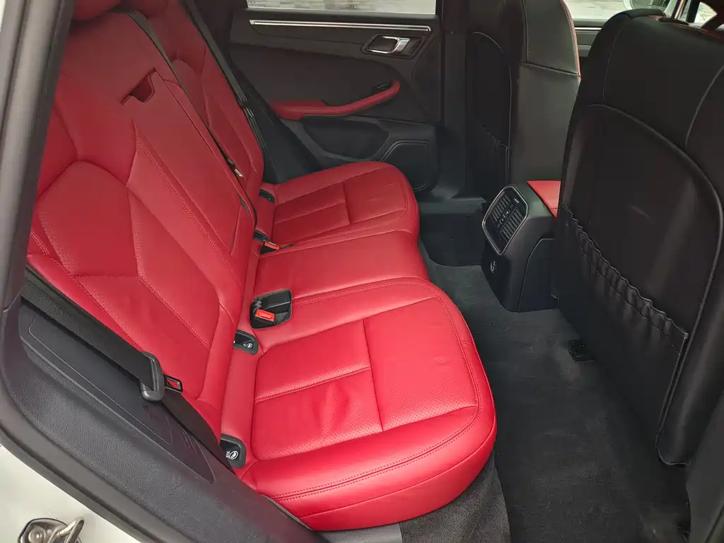 Macan 2024 Macan 2.0T купить на сайте DeffCars