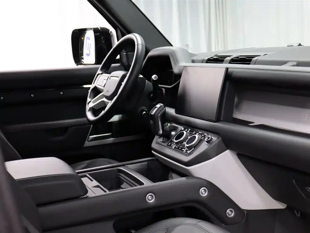Land Rover Defender 2024 110 3.0T P400 XS купить на сайте DeffCars