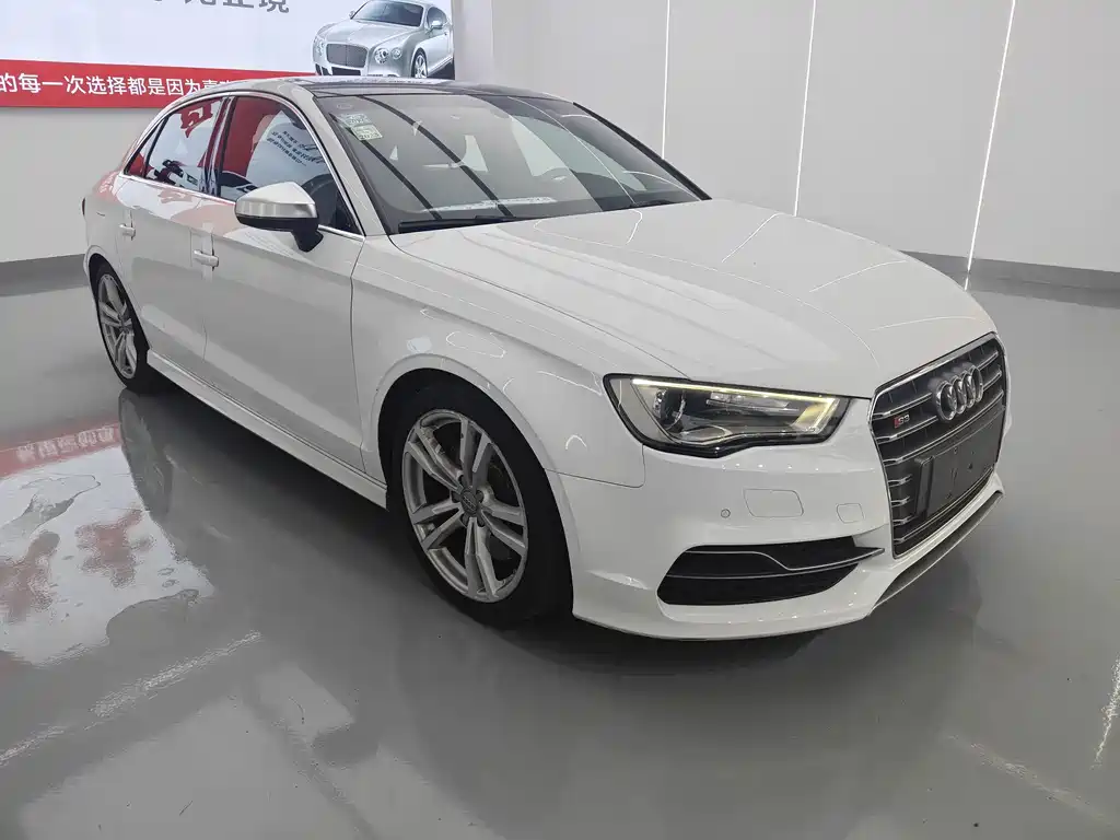 Audi S3 2015 S3 2.0T Limousine купить на сайте DeffCars