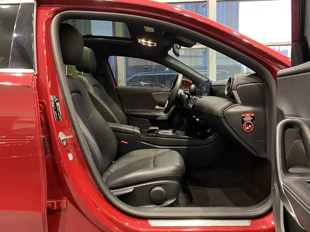 Mercedes-Benz A-Class 2022 A 180 L купить на сайте DeffCars