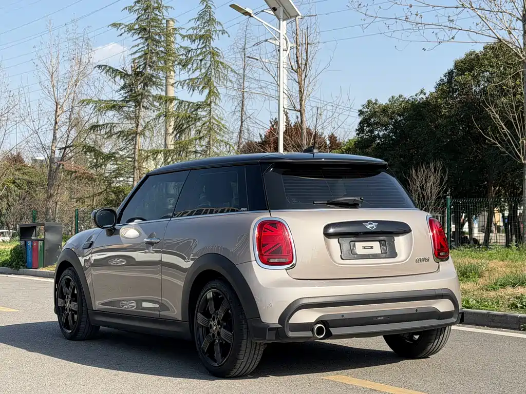 MINI 2023 1.5T COOPER Artist купить на сайте DeffCars