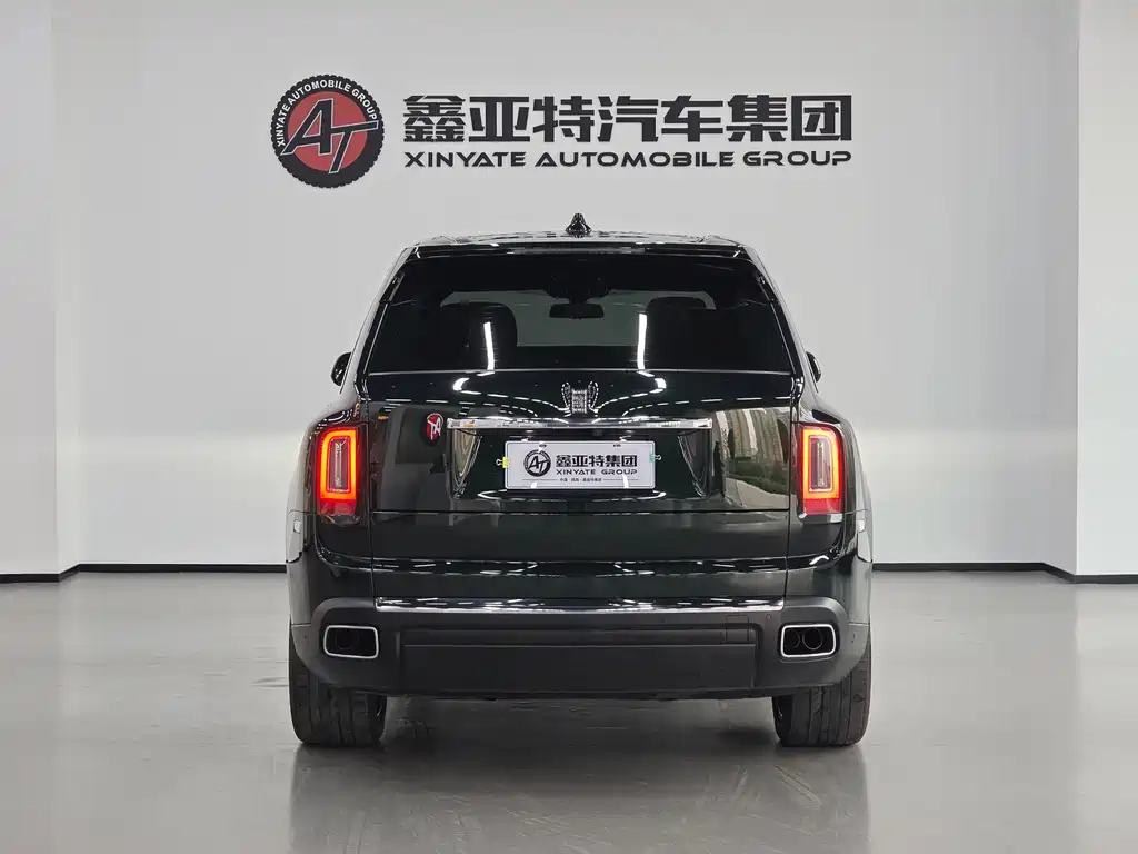Cullinan 2018 four-seat version купить на сайте DeffCars