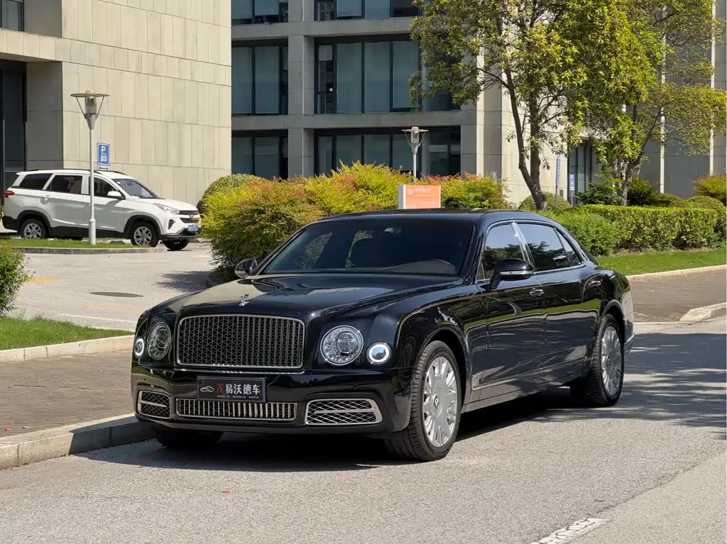 Mulsanne 2017 6.8T long wheelbase version купить на сайте DeffCars