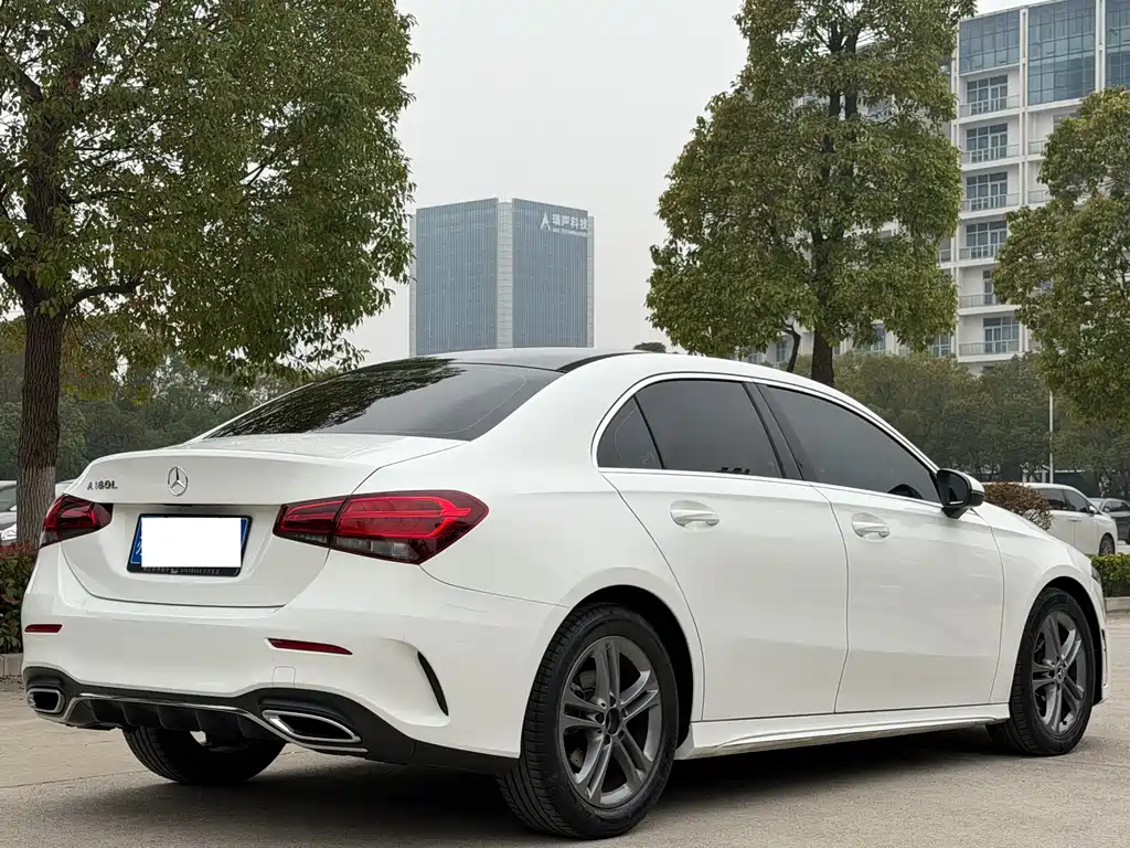 Mercedes-Benz A-Class 2022 A 180 L Sports Sedan купить на сайте DeffCars