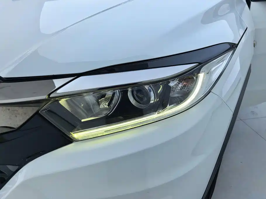 Vezel (HR-V) 2020 1.5L CVT Pioneer Edition купить на сайте DeffCars