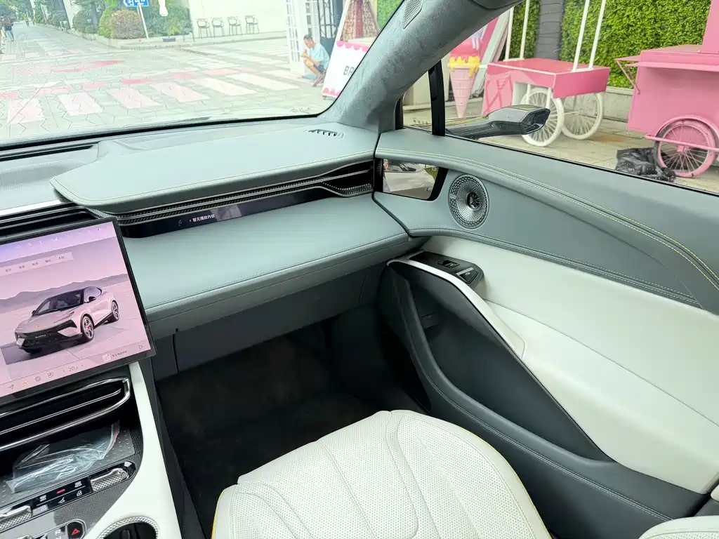 ELETRE 2023 ELETRE R+ купить на сайте DeffCars