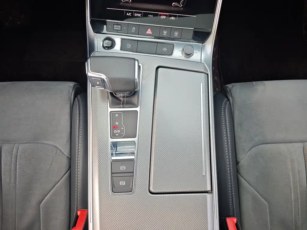 Audi A6L 2021 40 TFSI luxury and dynamic model купить на сайте DeffCars