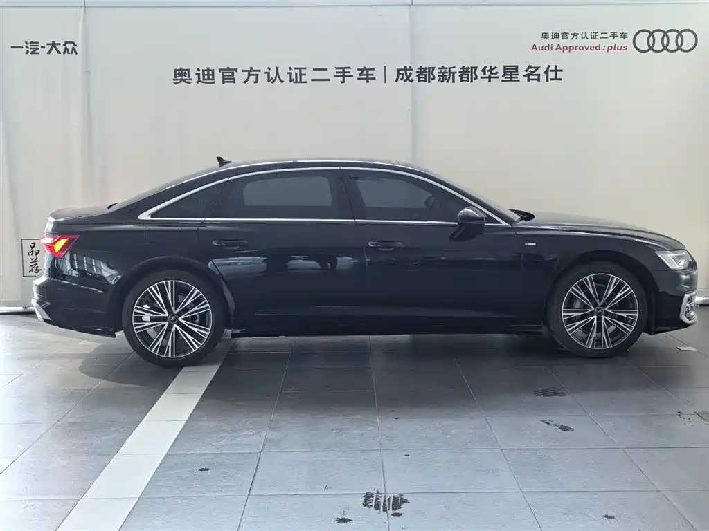Audi A6L 2023 45 TFSI Premium Dynamic Model купить на сайте DeffCars