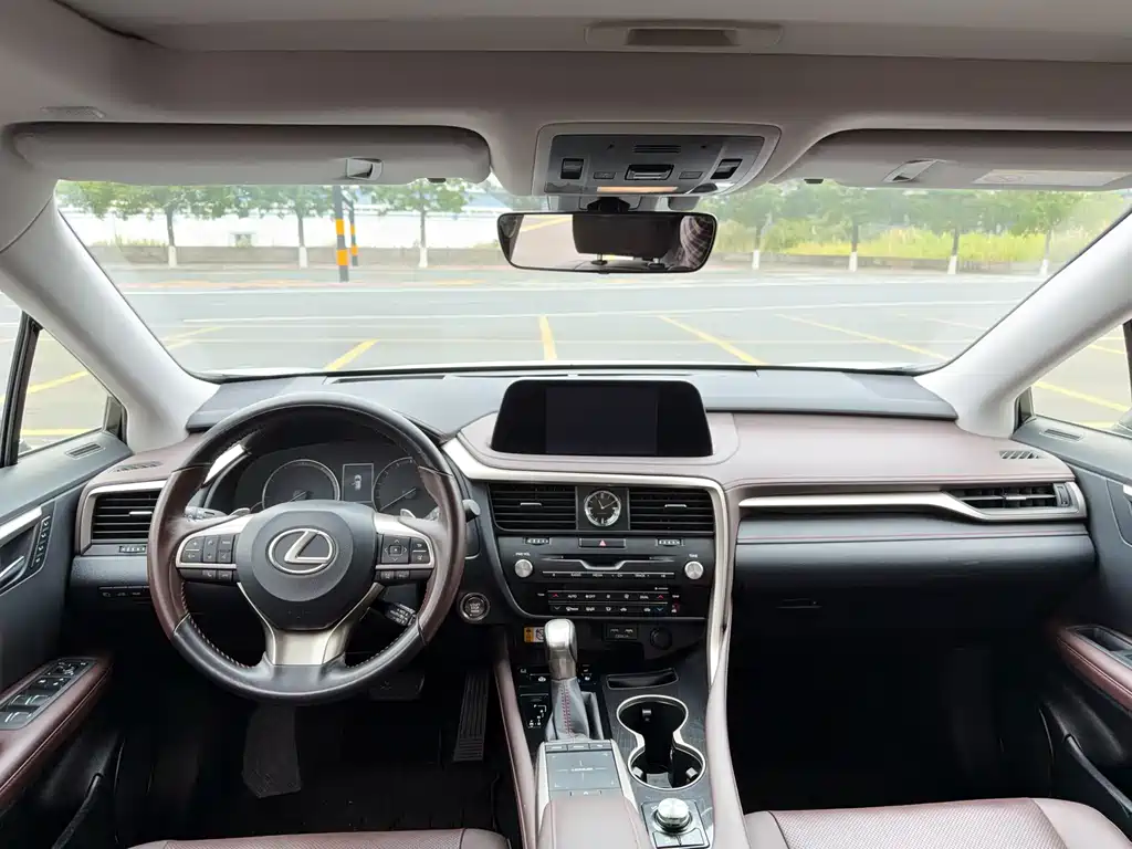 Lexus RX 2020 facelift 300 two-wheel drive comfort version купить на сайте DeffCars