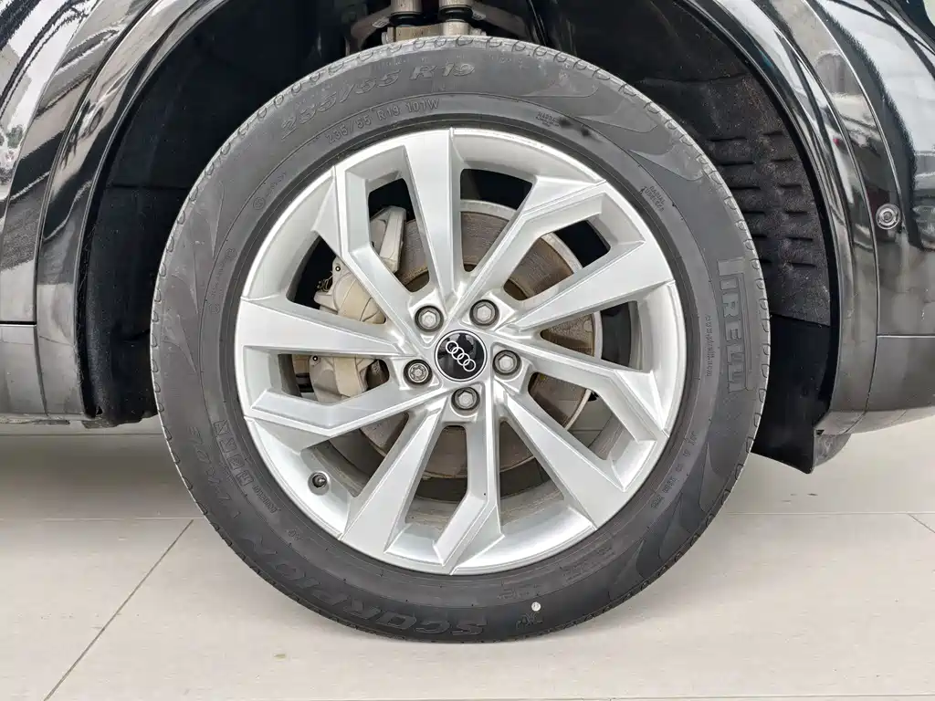 Audi Q5L 2022 40T luxury and dynamic model купить на сайте DeffCars