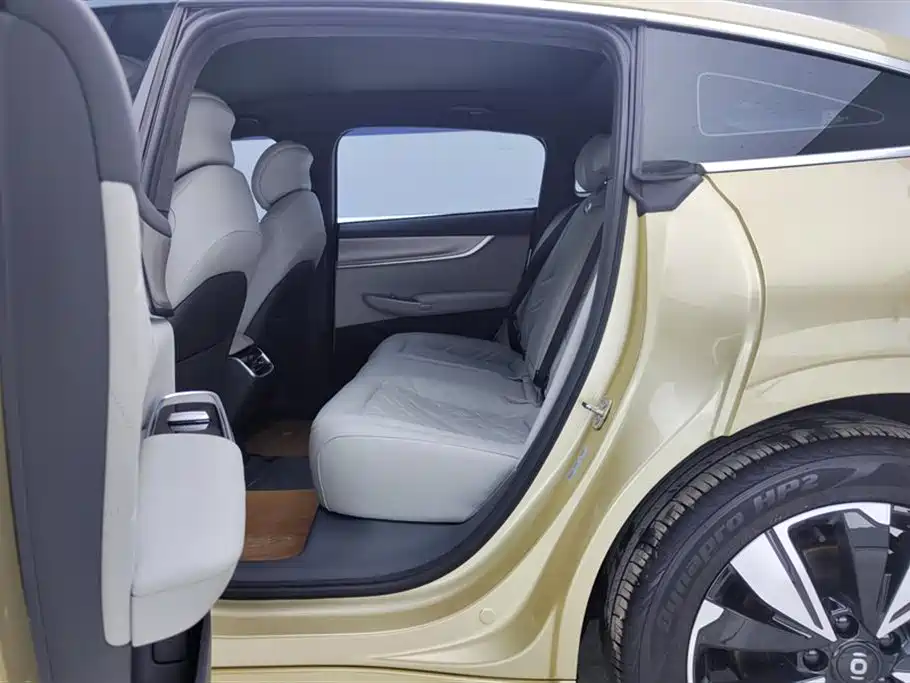 Changan Qiyuan A07 2023 model extended range 200 Max купить на сайте DeffCars