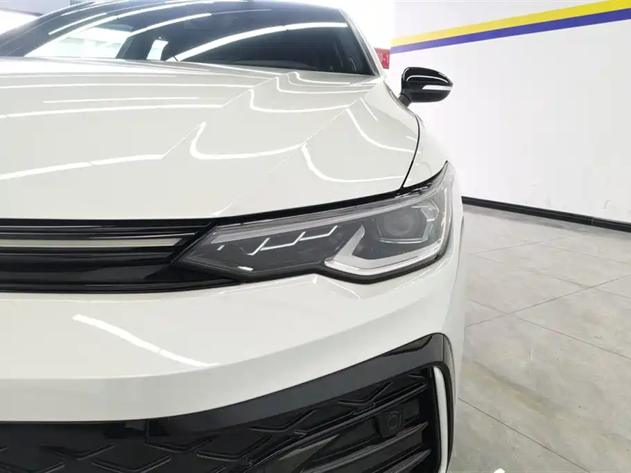 Golf 2025 300TSI R-Line купить на сайте DeffCars