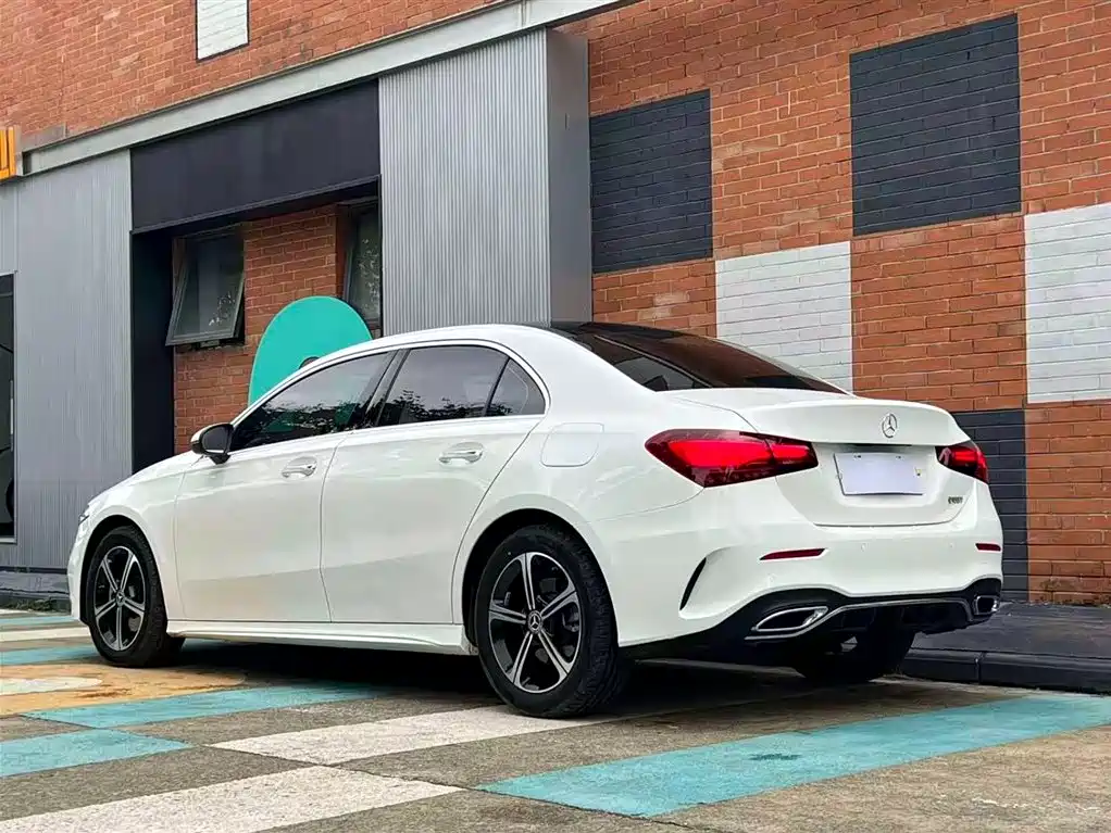 Mercedes-Benz A-Class 2023 A 200 L Fashion Model купить на сайте DeffCars