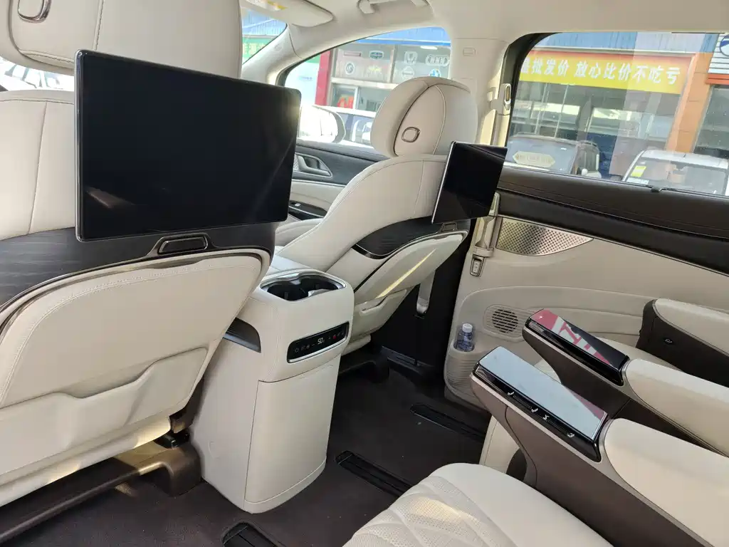 Denza D9 2025 DM-i smart driving version 1020 four-wheel drive flagship model купить на сайте DeffCars