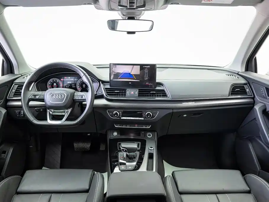 Audi Q5L 2022 40T luxury and dynamic model купить на сайте DeffCars
