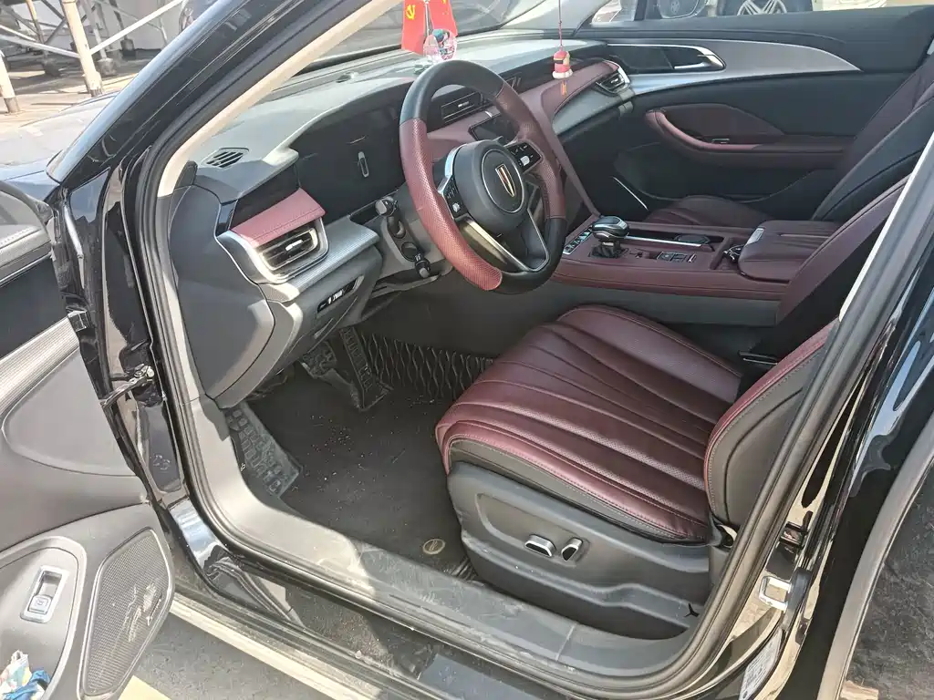 Hongqi H5 2023 2.0T Automatic Zhilianqichang Edition купить на сайте DeffCars