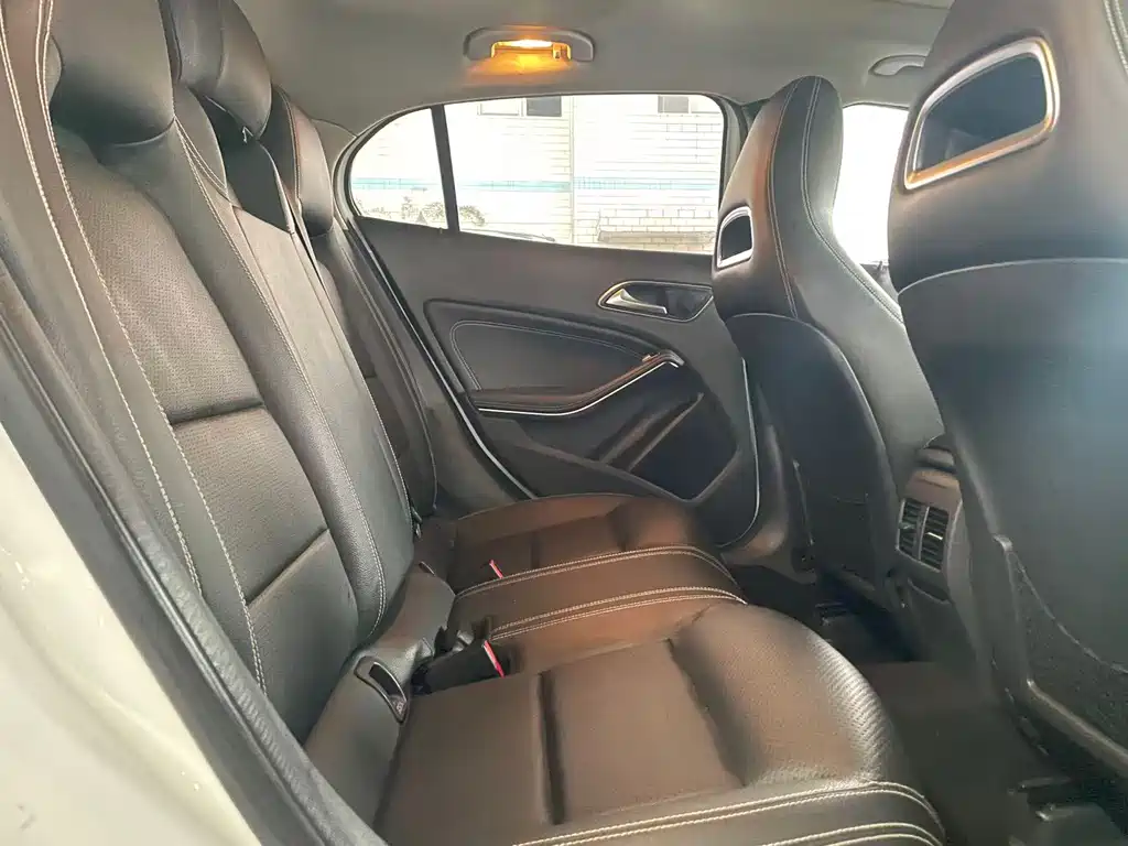 Mercedes-Benz GLA 2016 GLA 200 Dynamic купить на сайте DeffCars