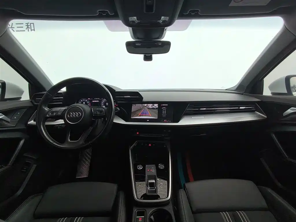 Audi A3 2024 A3L Limousine 35 TFSI Fashionable and Sporty купить на сайте DeffCars