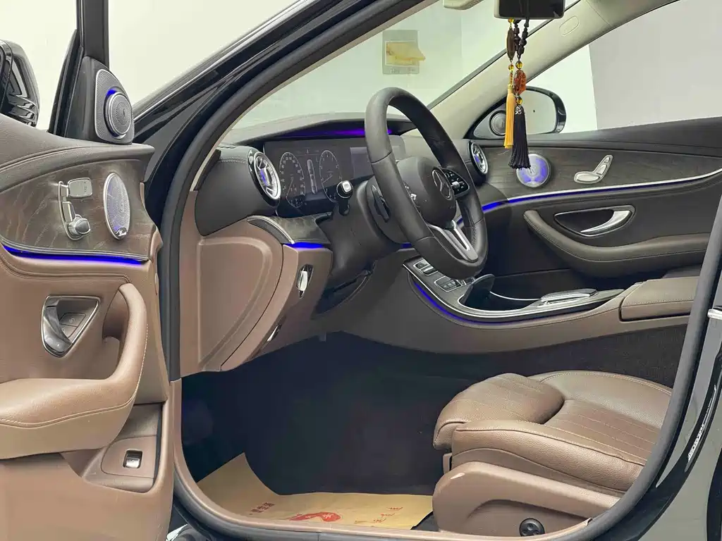 Mercedes-Benz E-Class 2019 E 200 L купить на сайте DeffCars