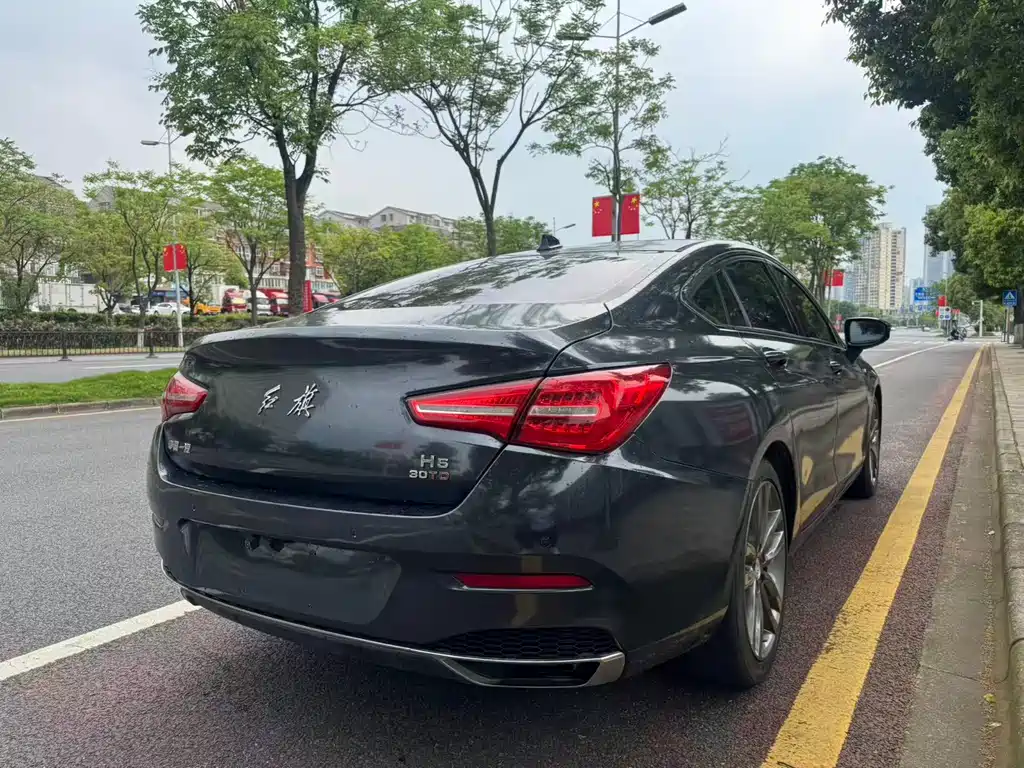 Hongqi H5 2019 30TD Zhilianyun Dynamic Edition купить на сайте DeffCars