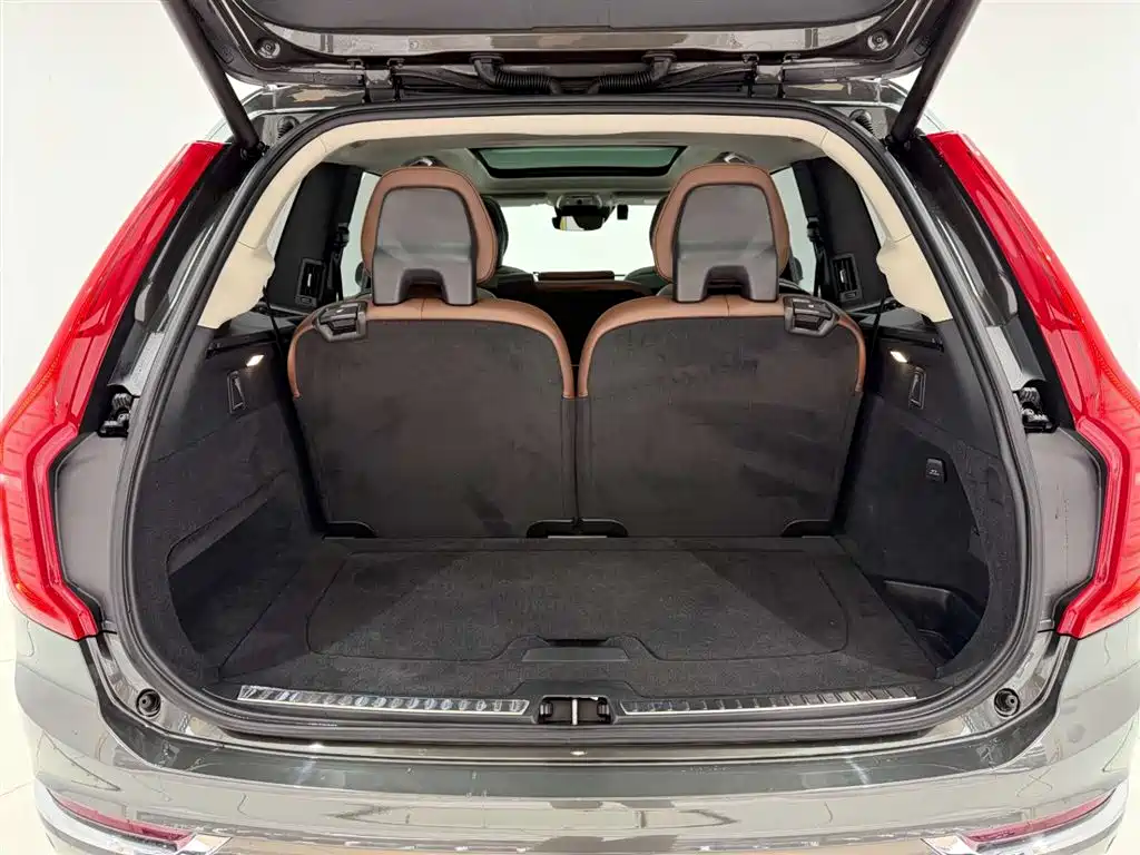 Volvo XC90 2019 T5 Zhiyi Edition 7 seats National V купить на сайте DeffCars