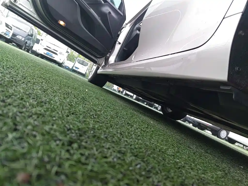 Camry 2019 2.5G Deluxe Edition National VI купить на сайте DeffCars