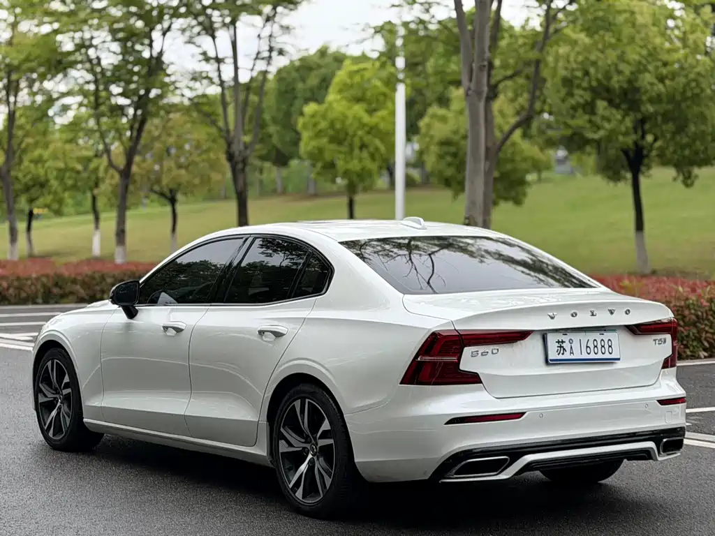 Volvo S60 2020 T5 Zhiya Sports Edition купить на сайте DeffCars