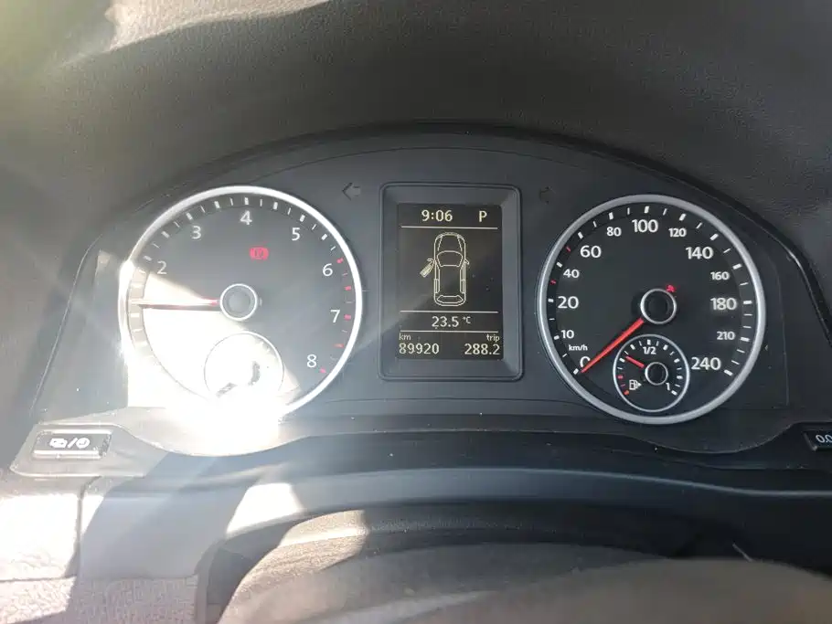 Tiguan 2016 280TSI automatic two-wheel drive Silk Road Style Edition купить на сайте DeffCars