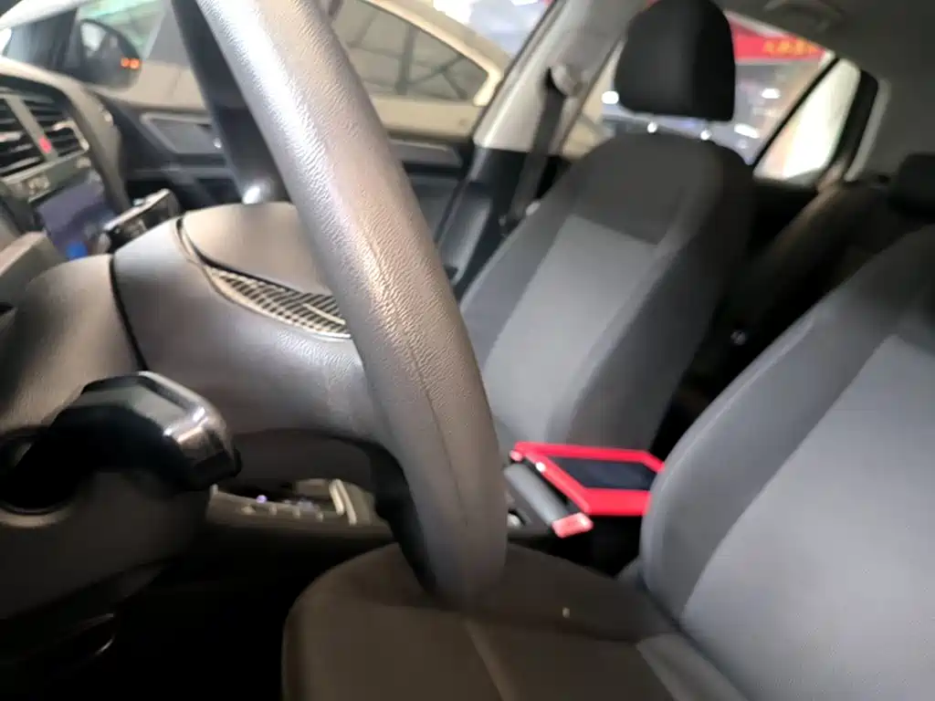Golf 2016 1.6L automatic fashion model купить на сайте DeffCars