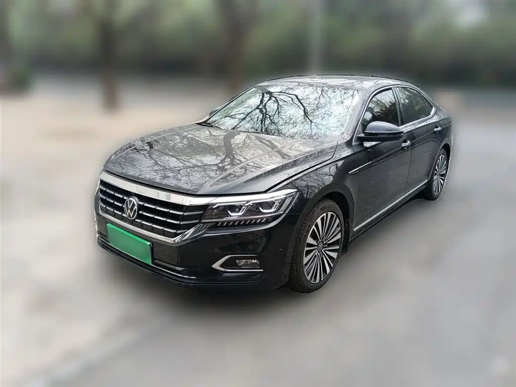 Passat 2020 facelift 330TSI Deluxe Edition National VI купить на сайте DeffCars