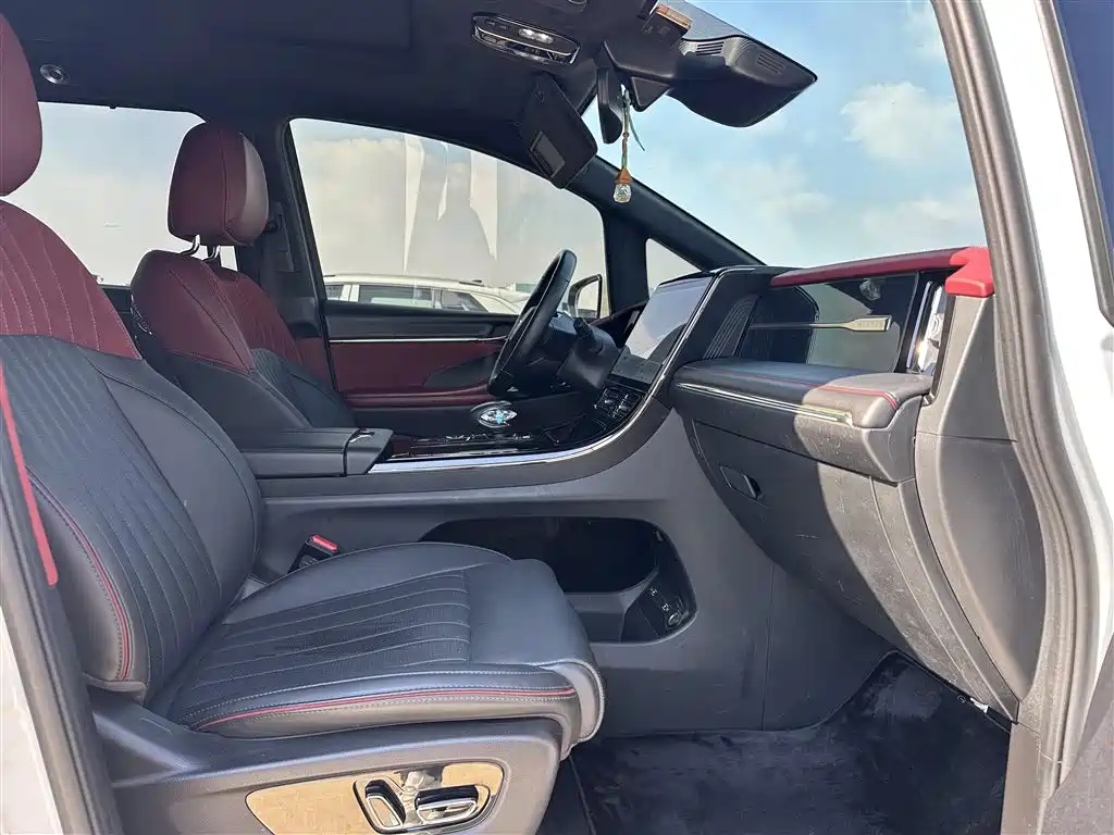 Trumpchi E9 2023 E9 Champion Edition купить на сайте DeffCars