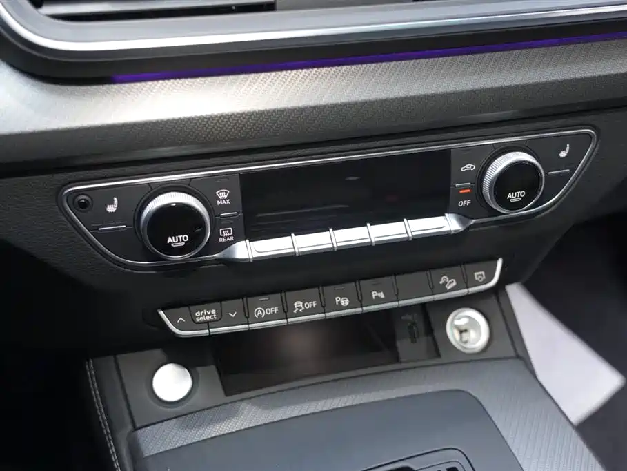 Audi Q5L 2022 45T luxury and dynamic model купить на сайте DeffCars