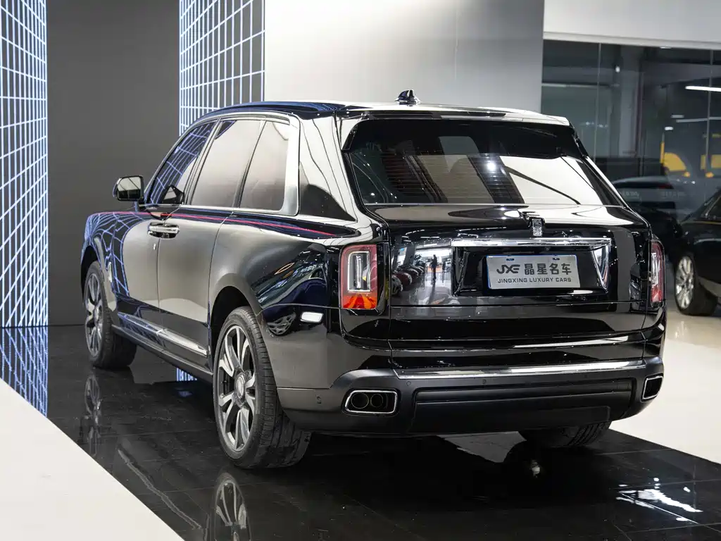 Cullinan 2018 four-seat version купить на сайте DeffCars