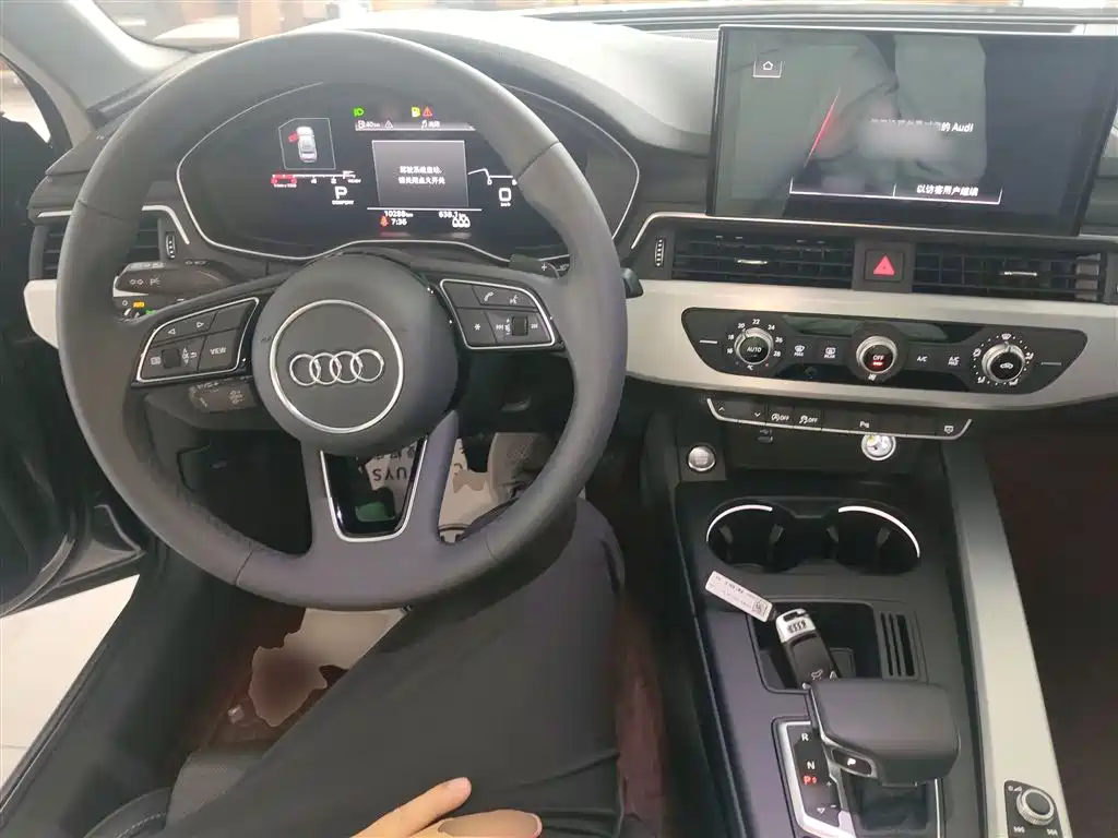 Audi A4L 2022 40 TFSI Fashionable and Dynamic купить на сайте DeffCars