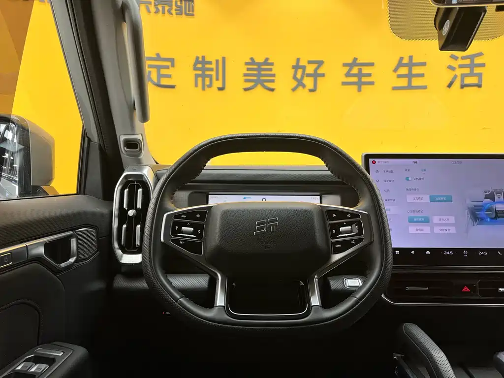 Jietu Traveler 2023 2.0T four-wheel drive crossover купить на сайте DeffCars
