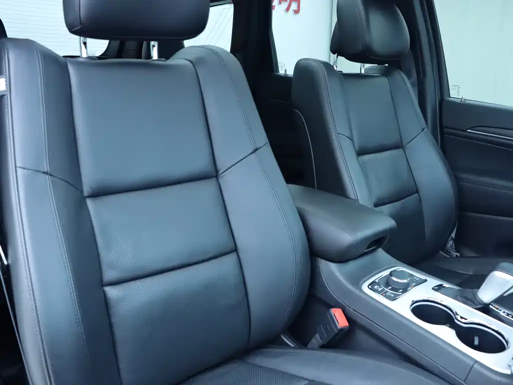 Grand Cherokee imported 2020 3.0L Elite Navigation Edition купить на сайте DeffCars