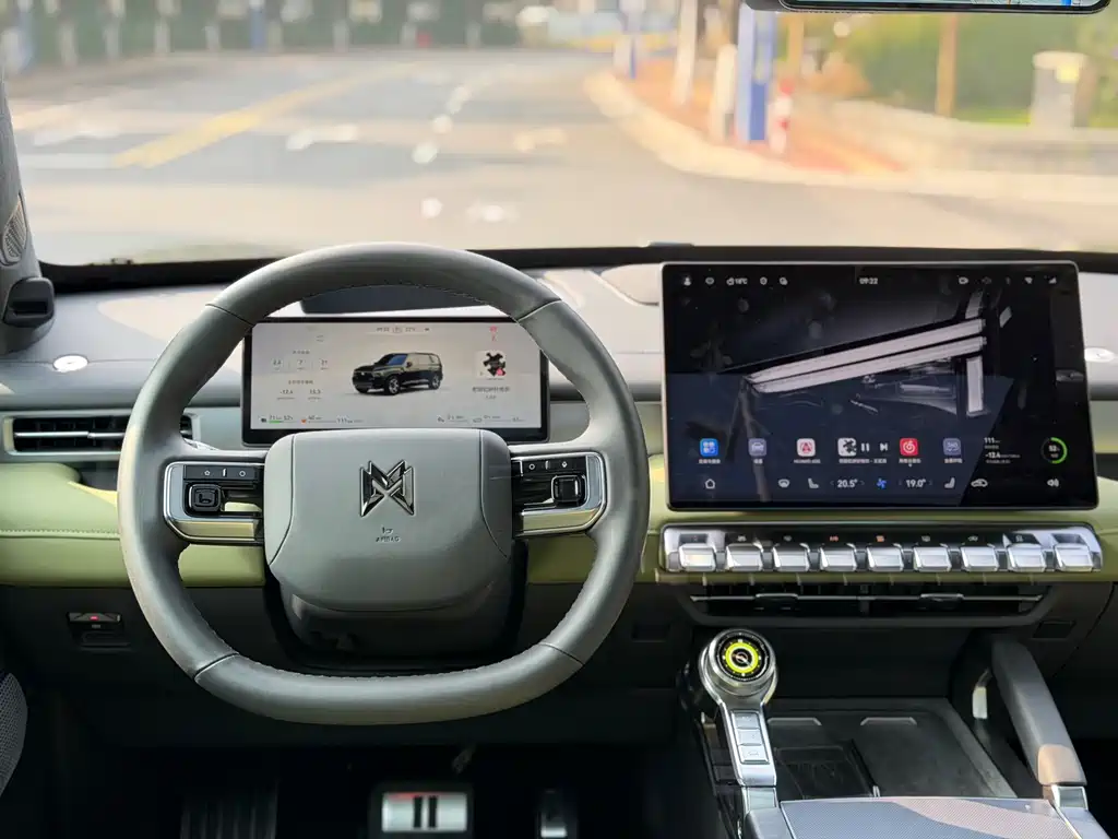 Warrior M817 2025 Pro купить на сайте DeffCars