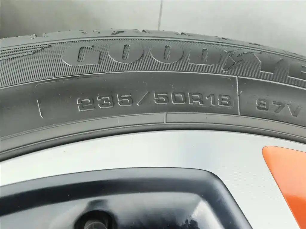 Lynk & Co 02 2018 1.5T DCT two-wheel drive flash version National V купить на сайте DeffCars