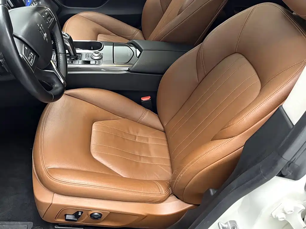 Ghibli 2019 3.0T Standard Edition National VI купить на сайте DeffCars