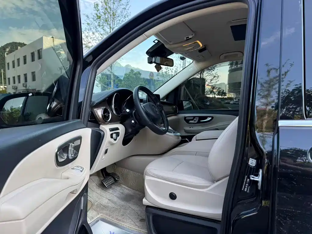 Mercedes-Benz V-Class 2022 V 260 Premium Edition купить на сайте DeffCars