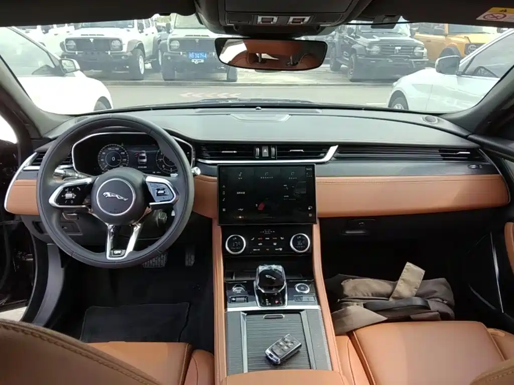 Jaguar XFL 2021款 2.0T P250 两驱精英运动版 купить на сайте DeffCars