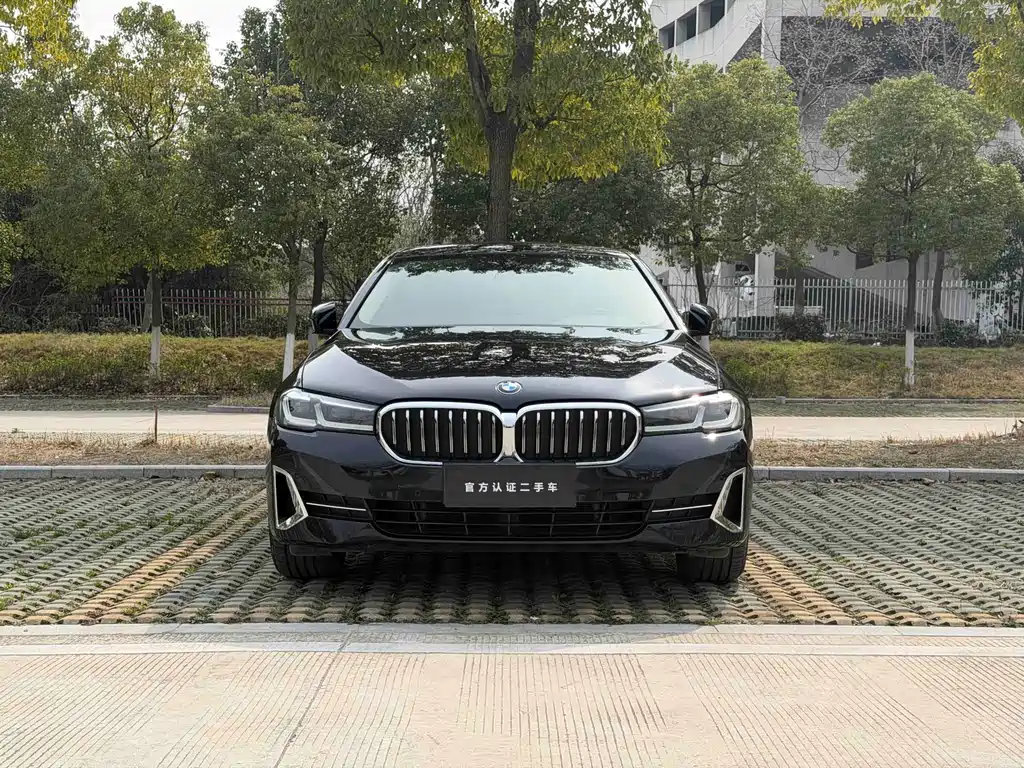 BMW 5 Series 2022 530Li Leading Luxury Package купить на сайте DeffCars