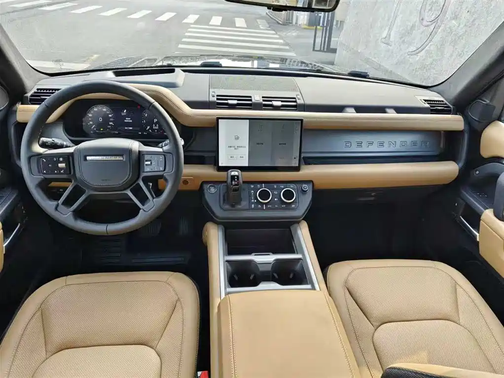 Land Rover Defender 2025 130 3.0T P400 seven-seat luxury version купить на сайте DeffCars