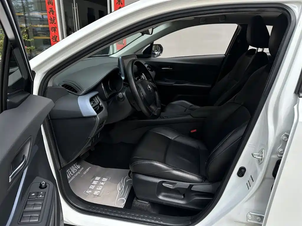 Yize IZOA 2021 2.0L Yixiang Edition купить на сайте DeffCars