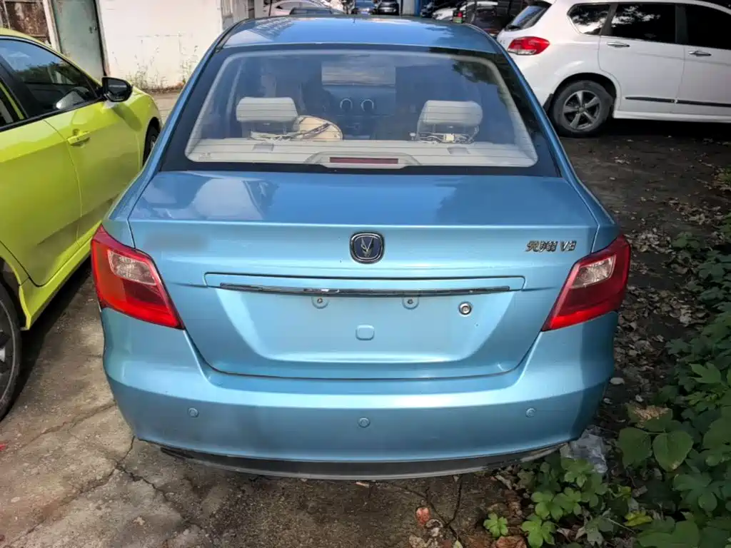 Yuexiang V3 2012 1.3L Manual Comfort Type National IV купить на сайте DeffCars