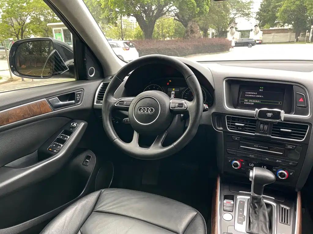 Audi Q5 2013 40 TFSI comfort type купить на сайте DeffCars