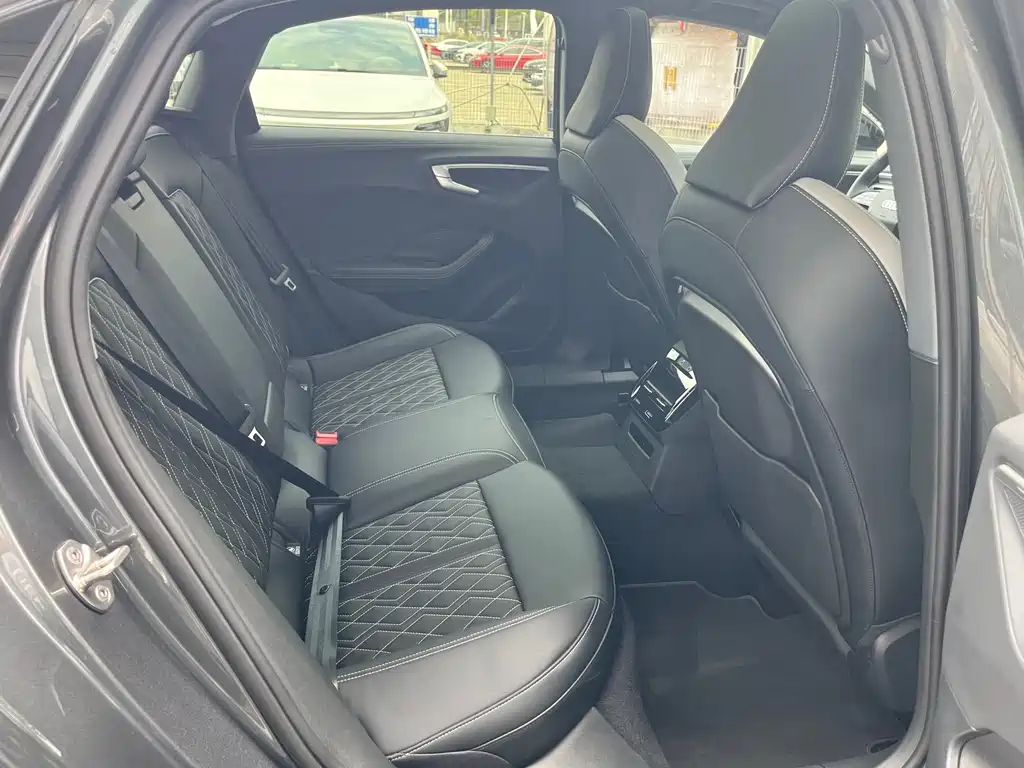 Audi A5L 2026 2.0T Sports Edition Plus купить на сайте DeffCars